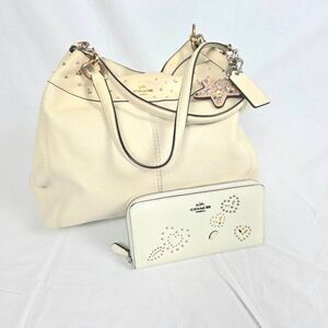 Coach F22314 Studded Pebble Leather Hobo & Wallet Set